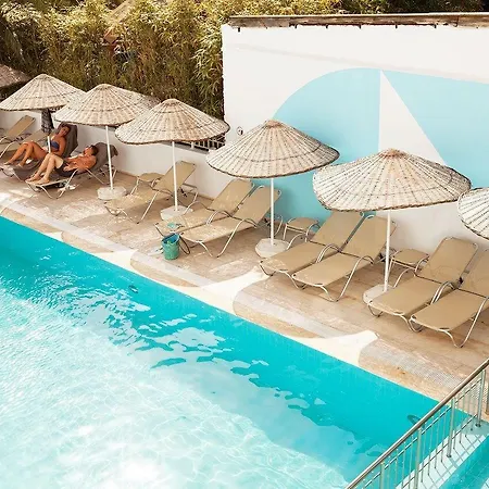 The Beachfront Adult Only 16 ホテル 3*
