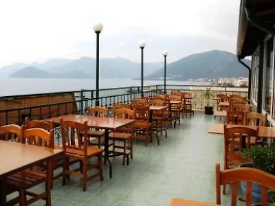 ホテル The Beachfront Adult Only 16 3*